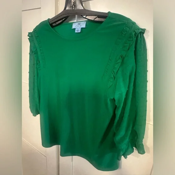 Top - Picture 2 of 6